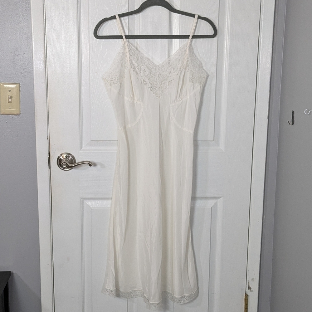 Vintage‎ 50s Barbizon Crepe Remarque Lace Trim White Slip Dress Size 14 Miss